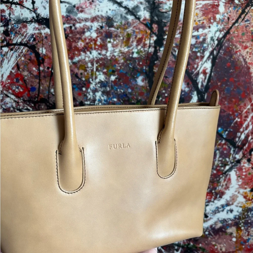 Furla Leather Tan Bag Minimalist Design - Picture 2 of 11